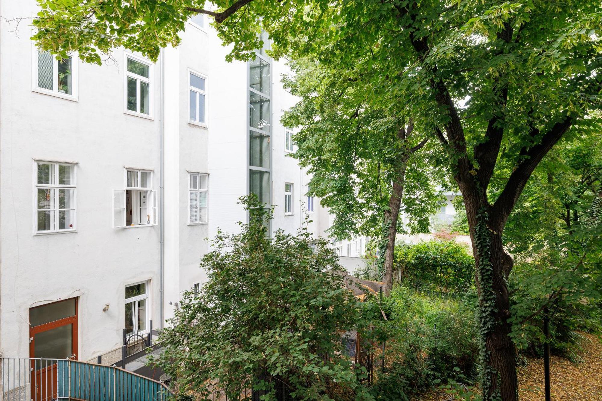 Urban Vienna Living - 18Th District Aparthotel Екстериор снимка