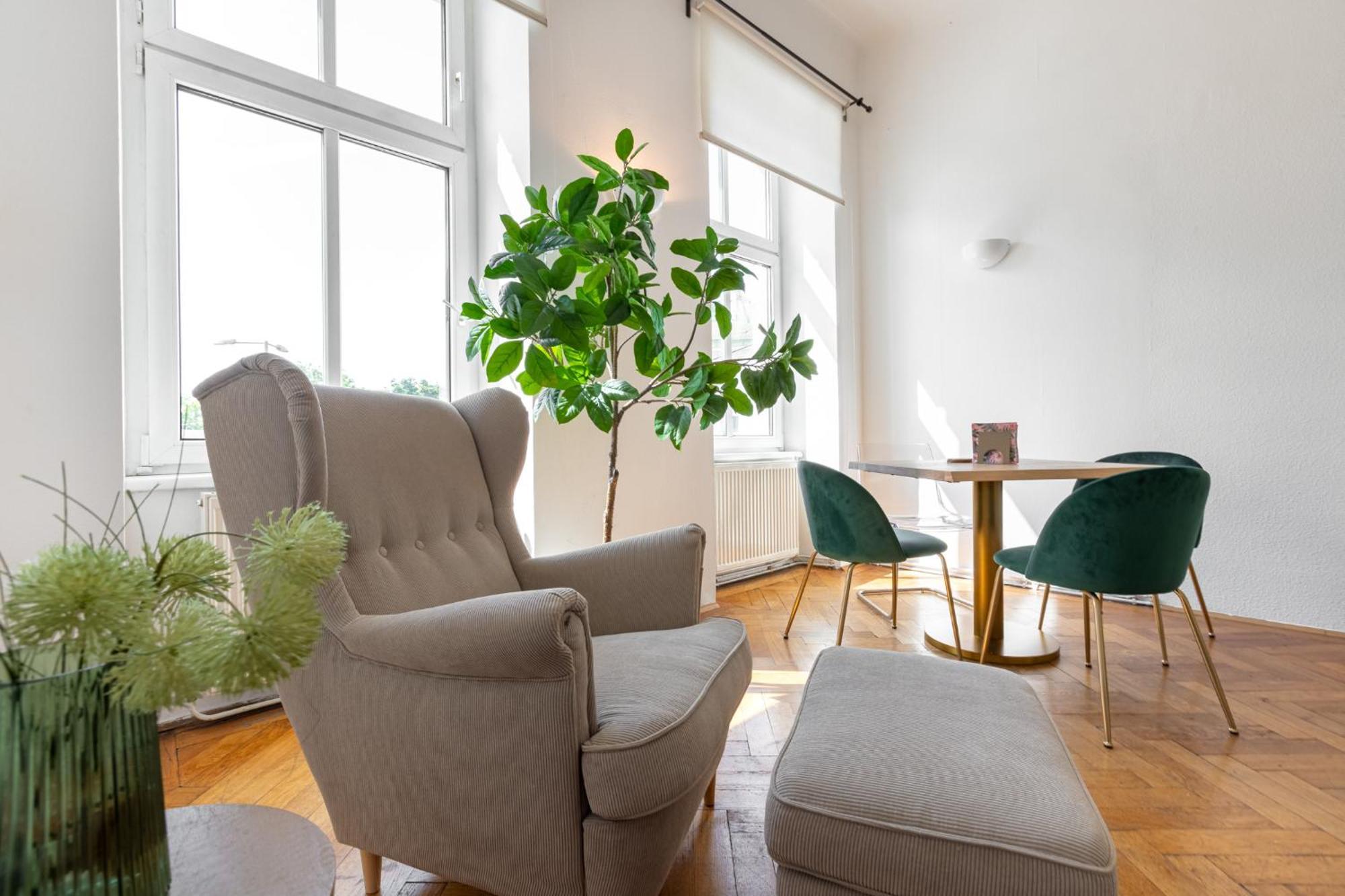 Urban Vienna Living - 18Th District Aparthotel Екстериор снимка