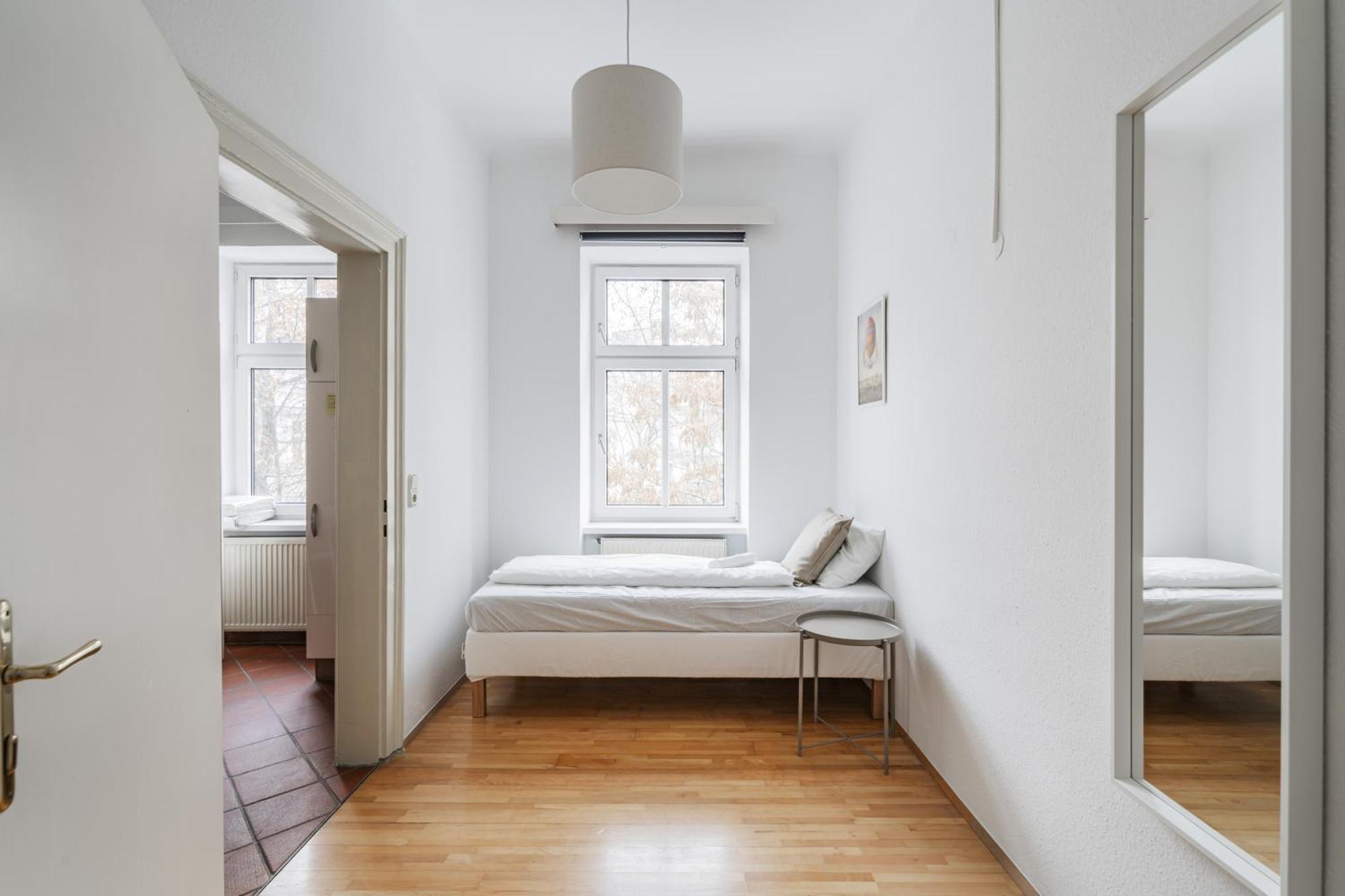Urban Vienna Living - 18Th District Aparthotel Екстериор снимка